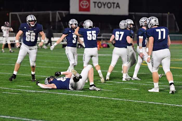 a Wilsonville Mountain View 5A Oregon football final November 24 2023 Leon Neuschwander 70